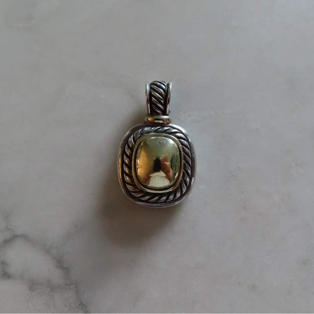 David Yurman Box Chain Necklace with medallion - Picture 9 of 16